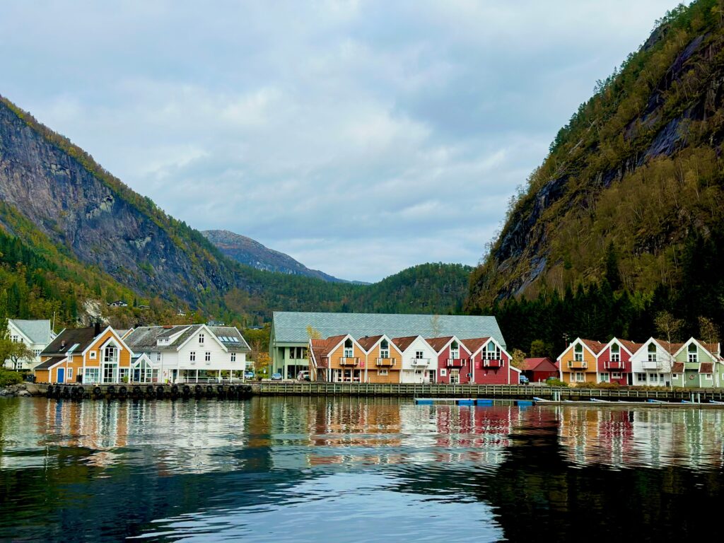 Norway: A Complete Guide to the Land of Fjords